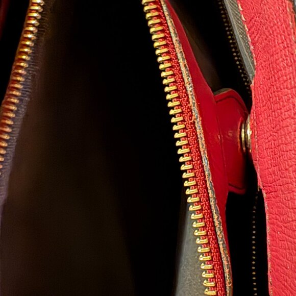 BURBERRY SM BANNER CRIMSON LEATHER CHECK CANVAS SHOULDER Medium TOTE BAG - Picture 9 of 16